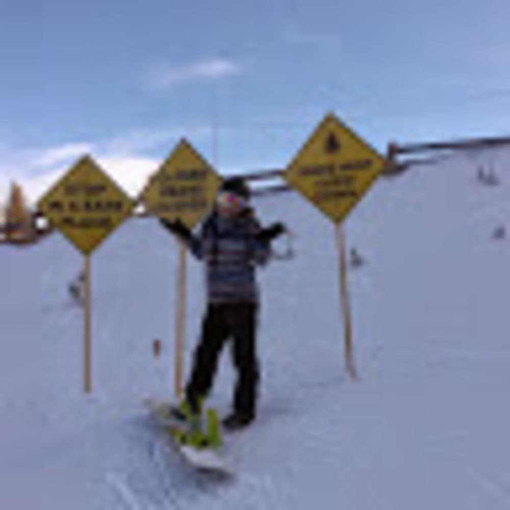 Meet your Posher, Courtney